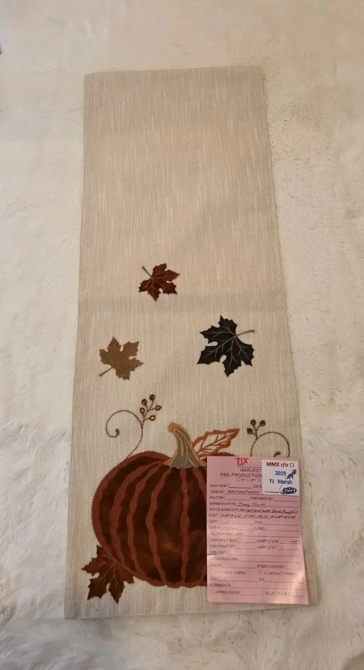 TJ Maxx Sample Pumpkin Table Runner 14x72 Applique Harvest Pre-Production Rare